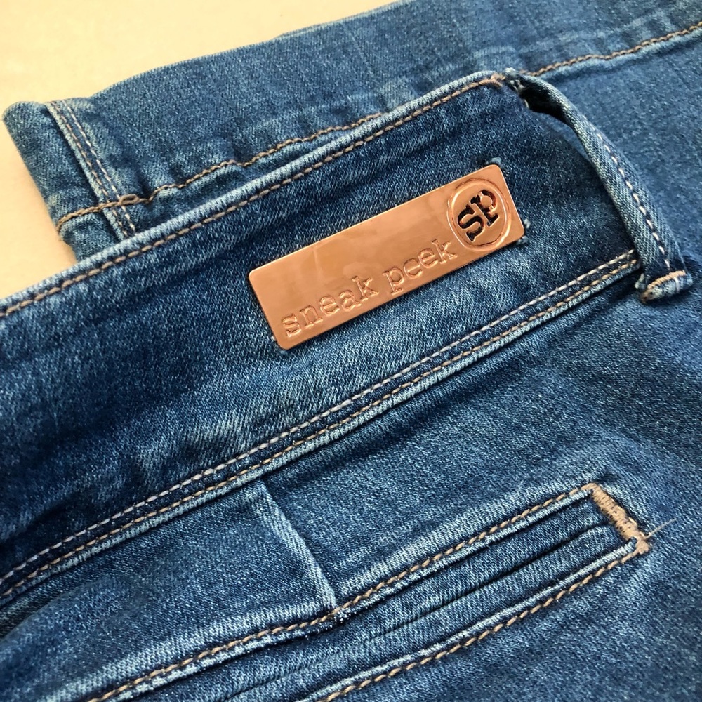 Flare Jeans Sneak Peek Classic Blue Wash Size 9 Bell Bottom Jeans - Picture 9 of 15